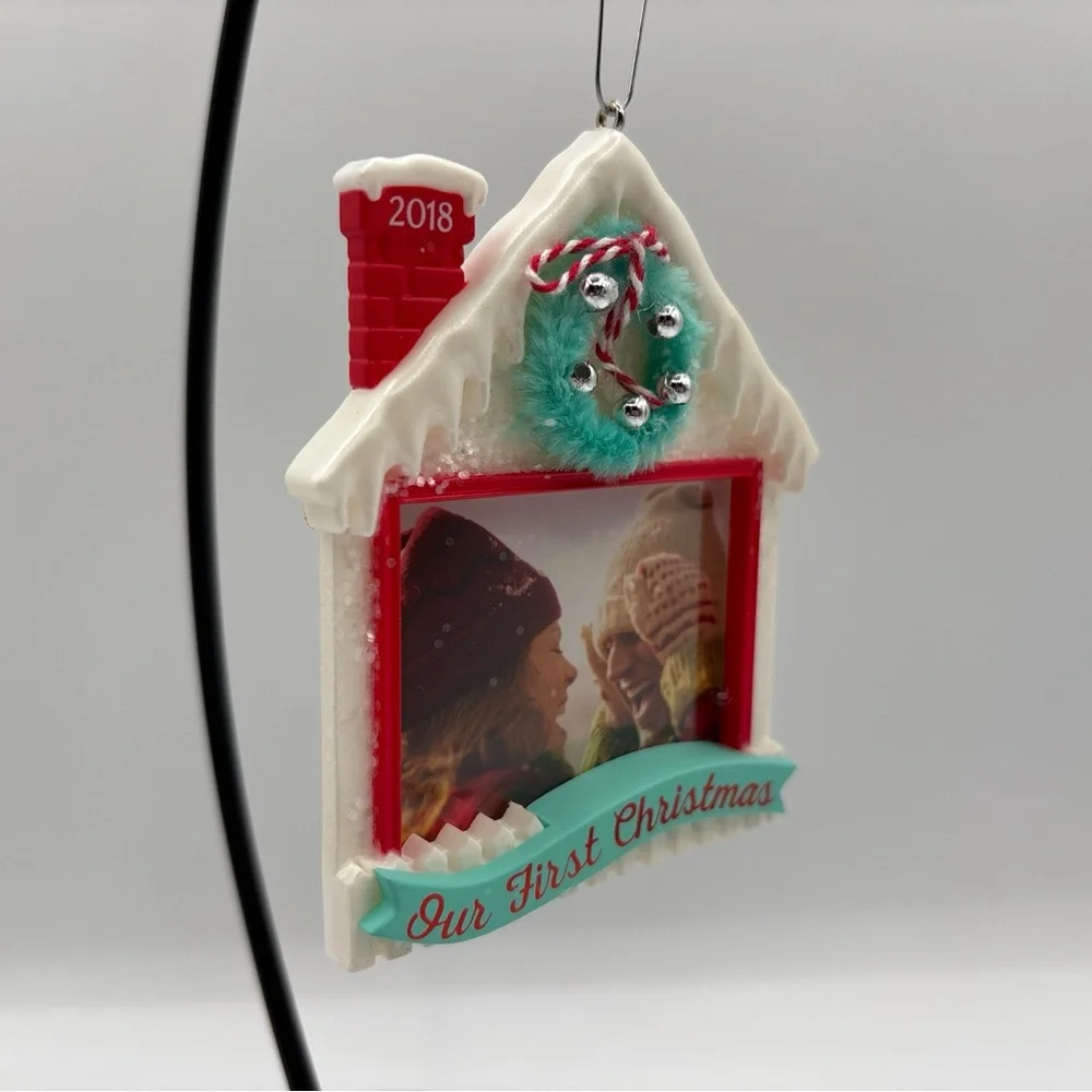 Hallmark Keepsake 2018 Our First Christmas‎ - Christmas Tree Photo Holder